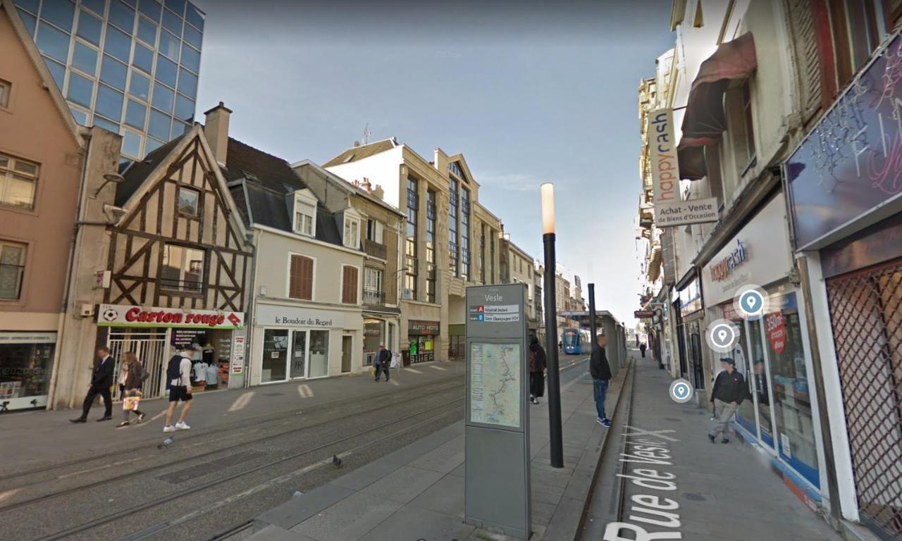 Appartement Cosy Proche Cathedrale Reims Exterior photo